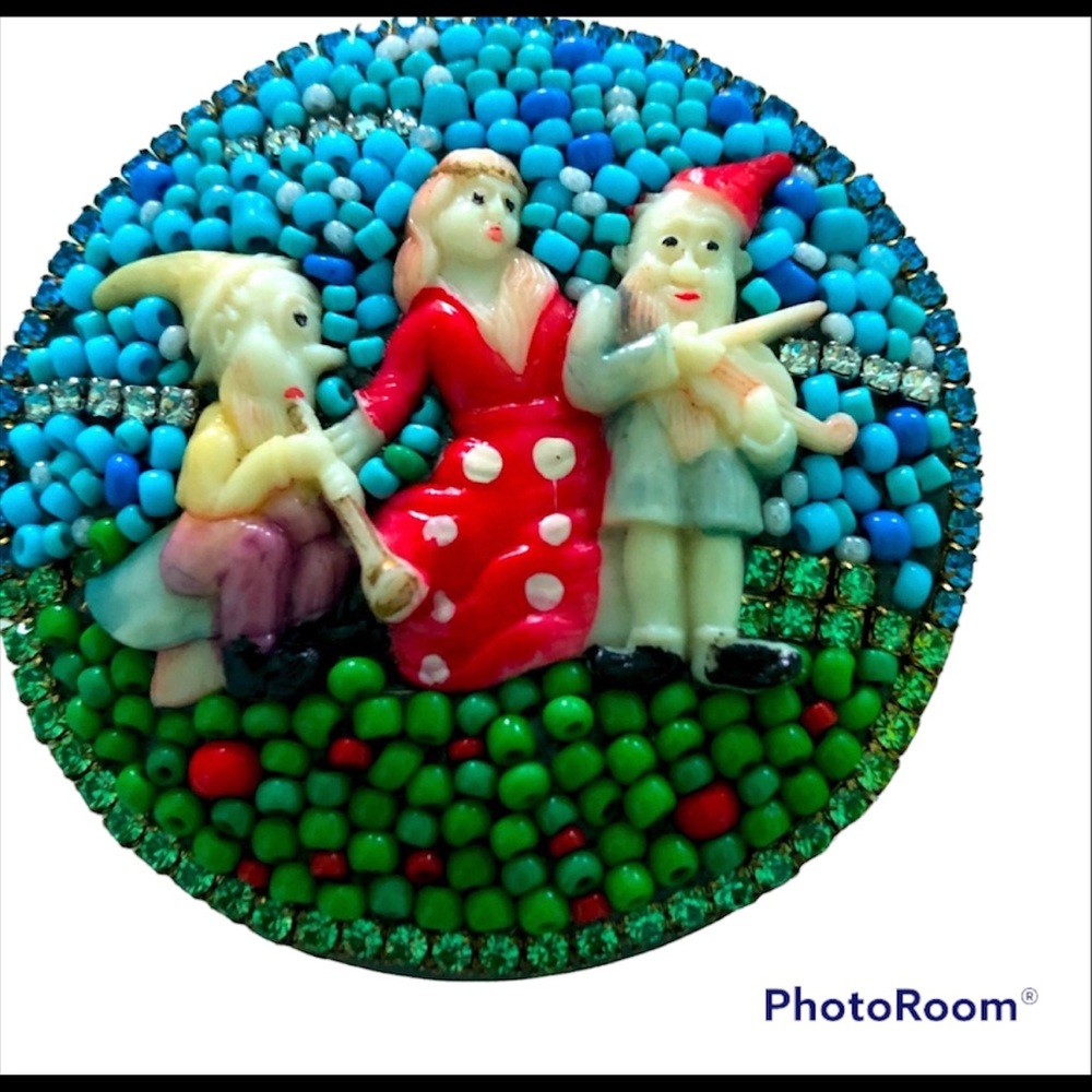 Vintage Snow White Pin GNOMES Elves Brooch CAPE COD arts